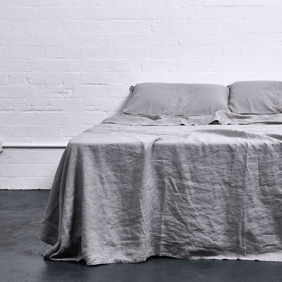100% Linen Fitted Sheet in Cool Grey